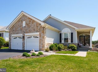 4 Foster Rd, Pennington, NJ 08534