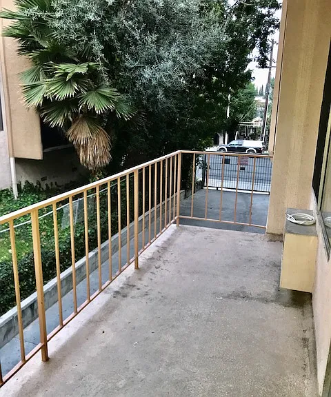 Sawtelle — Photo 65