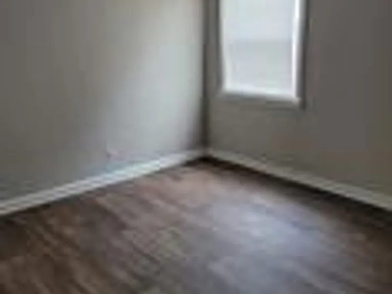334 S Bull St — Photo 10