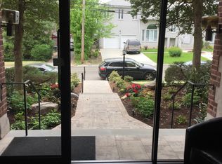 14 Stoner Ave APT 2K, Great Neck, NY
