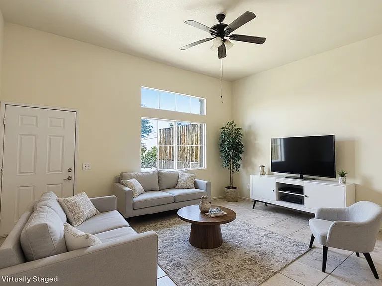 66820 Yucca Dr — Photo 2