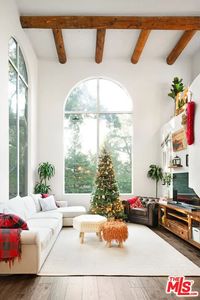 25640 Wildwood Dr, Calabasas, CA, 91302
