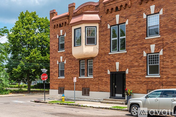 1st image of 6 McClure St APT B