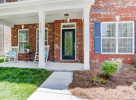 3rd image of 7950 Rolling Creek Ct