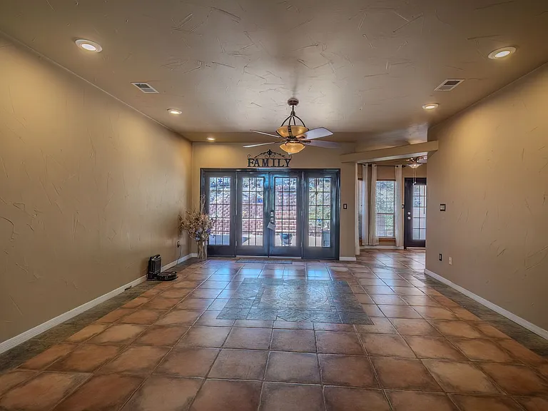 111 Coker Ln — Photo 6
