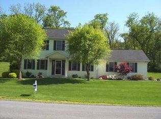 247 Villa Vista Ave, Lewisburg, PA 17837