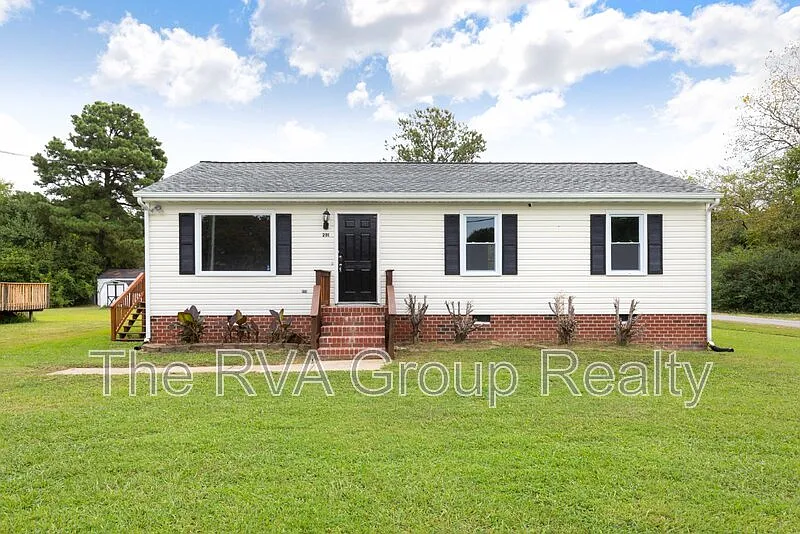 201 Evergreen Ave