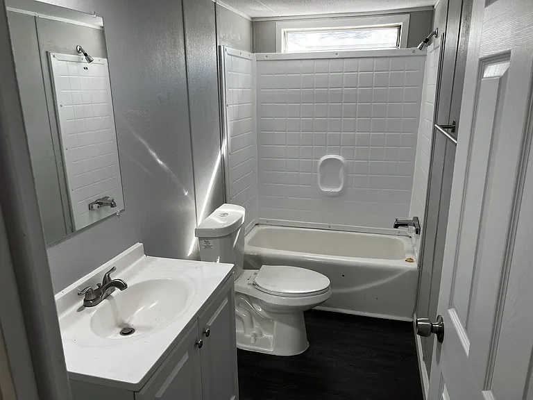 11700 E Waterman St — Photo 16