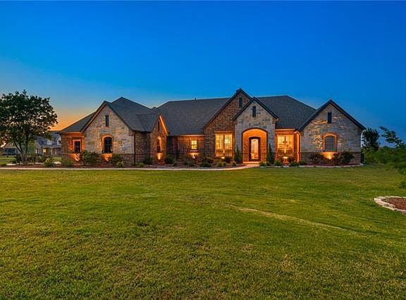 2nd image of 2660 Rolling Meadows Dr