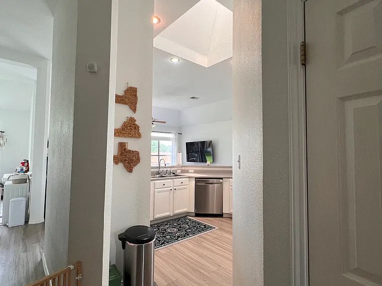 505 Preakness Pl — Photo 23