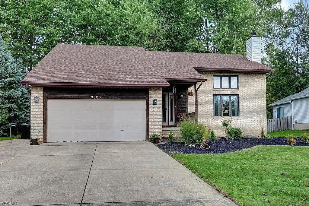 9508 Hoose Rd photo 1