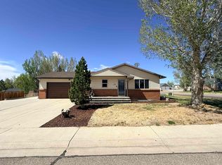 1045 Cypress Cir, Rock Springs, WY 82901