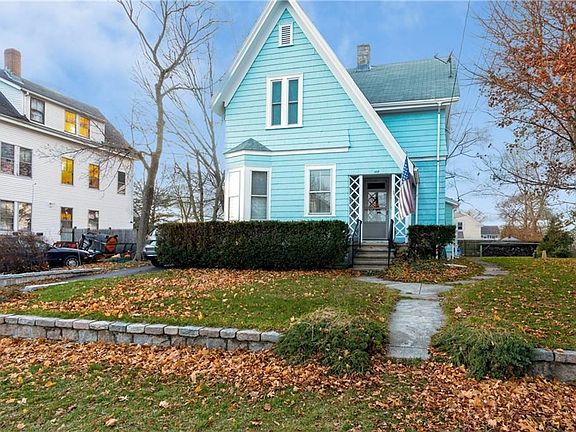 3rd image of 229 Woodbine St