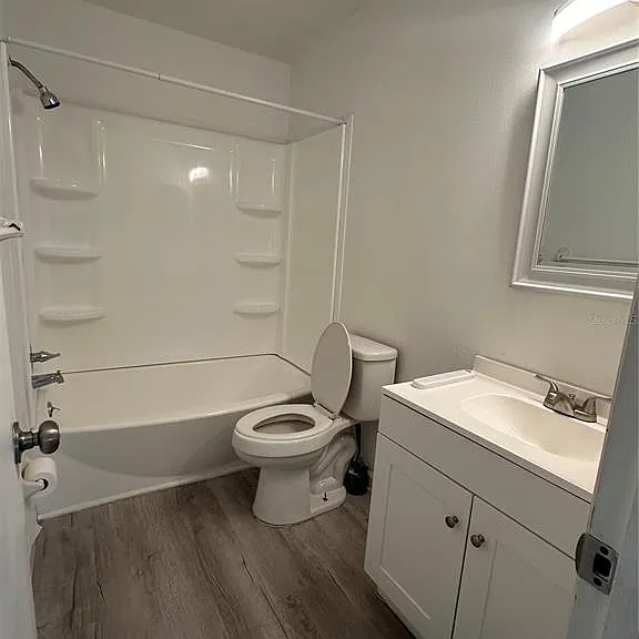 704 Sunset Ave #B — Photo 9