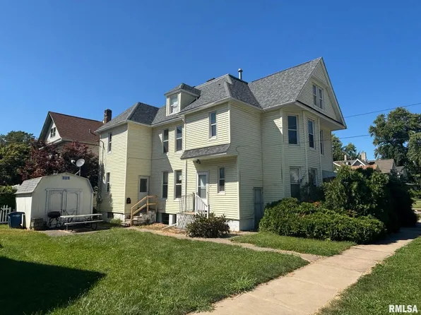 1205 11th St, Moline, IL 61265