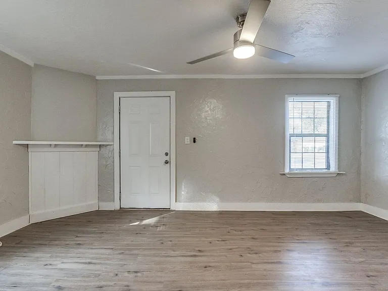 506 E Curtis Dr — Photo 6