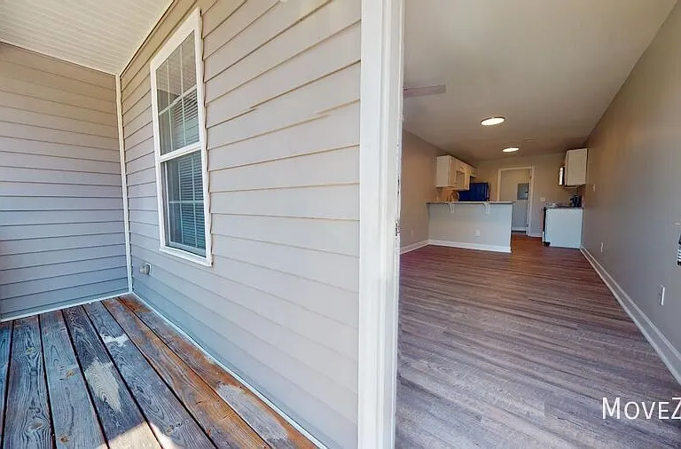 1076 Norris Rd — Photo 6