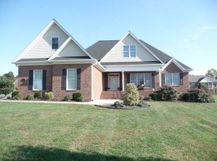 115 Howard Pond Loop, Statesville, NC 28625