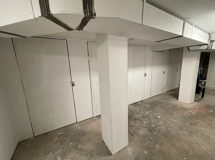 4639 N Broadway St #305 — Photo 11
