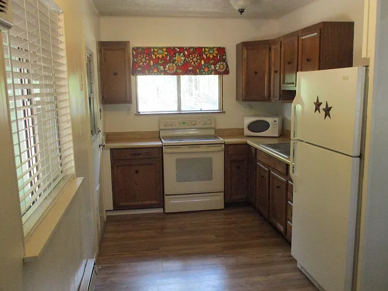 1821 W Stratton — Photo 3