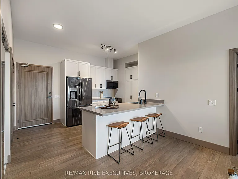 2274 Princess St #218 — Photo 6