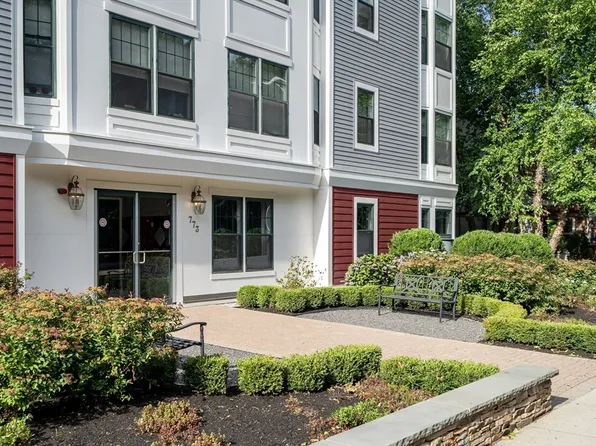 773 Concord Ave Unit 302, Cambridge, MA 02138