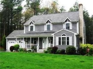 9 Great Cedar Xing, Lakeville, MA 02347