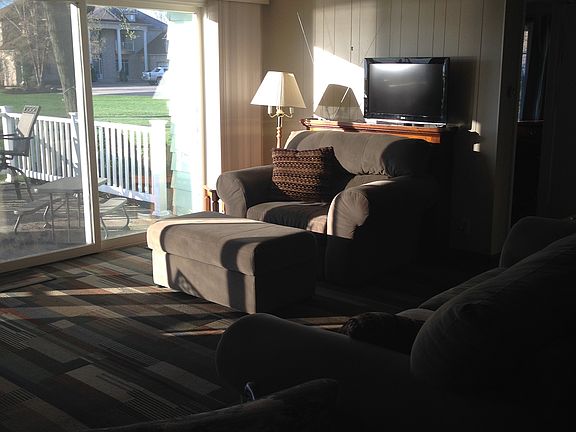 3rd image of 2111 Archwood Dr