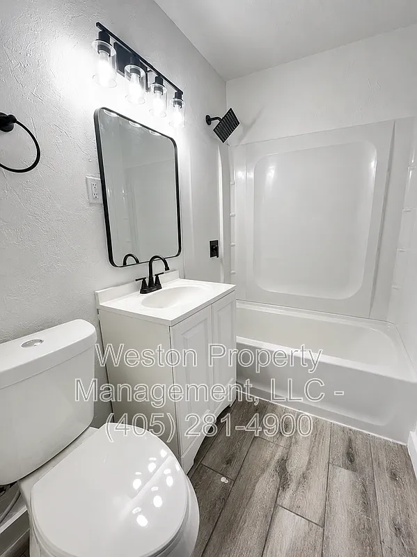 3 bed, 2.0 bath, 1636 sqft, $1,650 — Photo 4