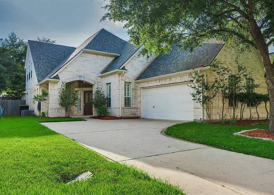 1st image of 1738 Lakeside Enclave Dr