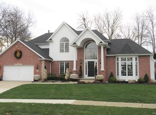 224 Woodstream Dr, Grand Island, NY 14072