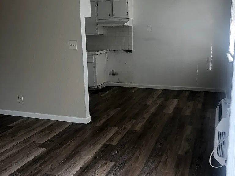 1311 E San Bruno Ave — Photo 4