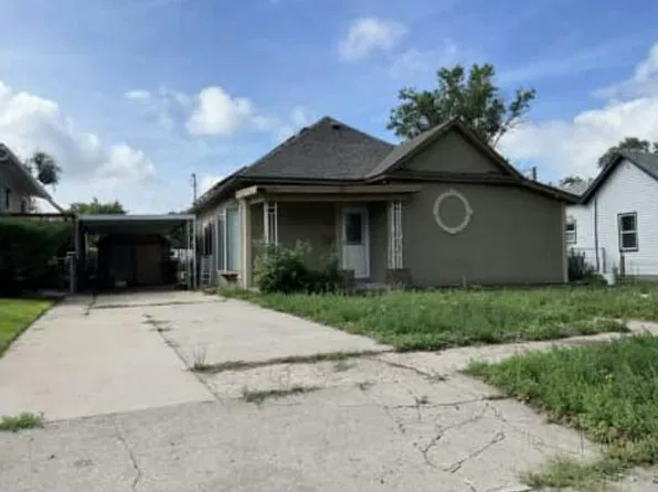327 Platte St, Sterling, CO 80751