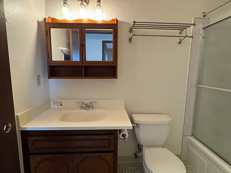 Glendora Ct — Photo 10