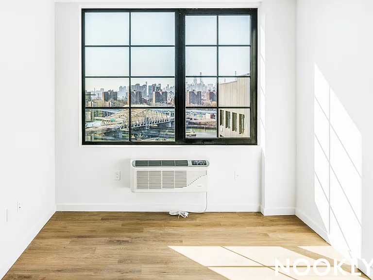 40 Bruckner Blvd #1002 — Photo 2