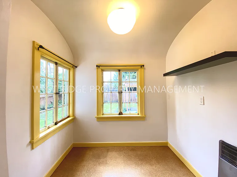 5903 N Denver Ave — Photo 10