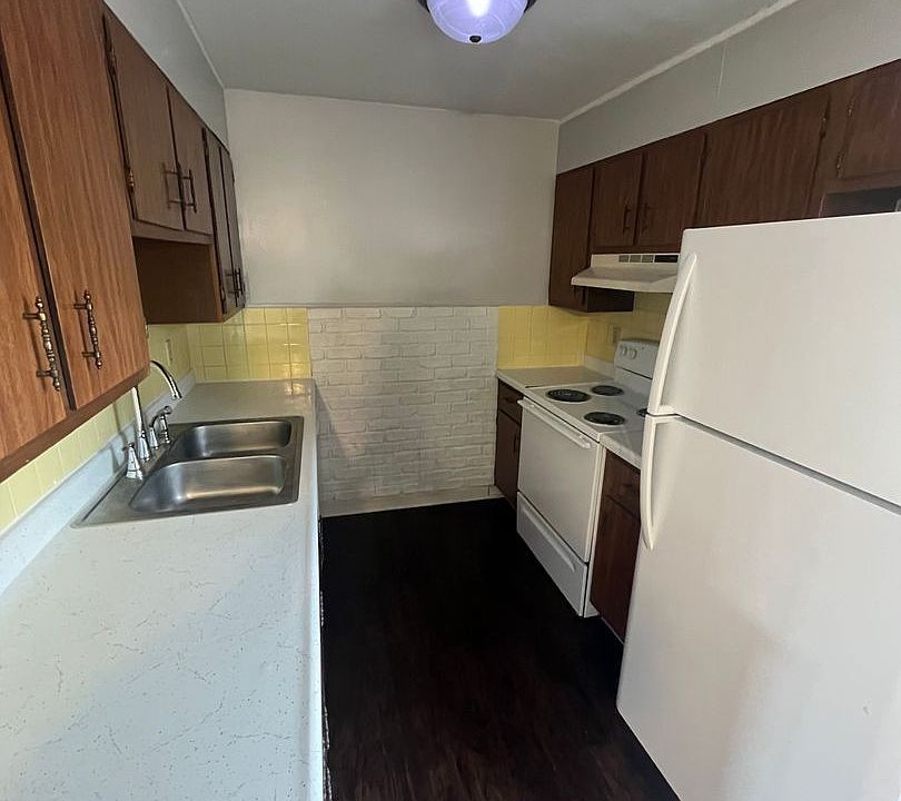 Apartments 127 W Jackson St Galveston, IN Zillow