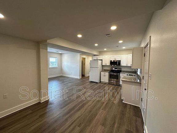 2nd image of 3302 Nashville Ave
