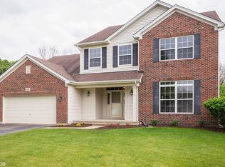 234 Woodland Dr, Minooka, IL 60447