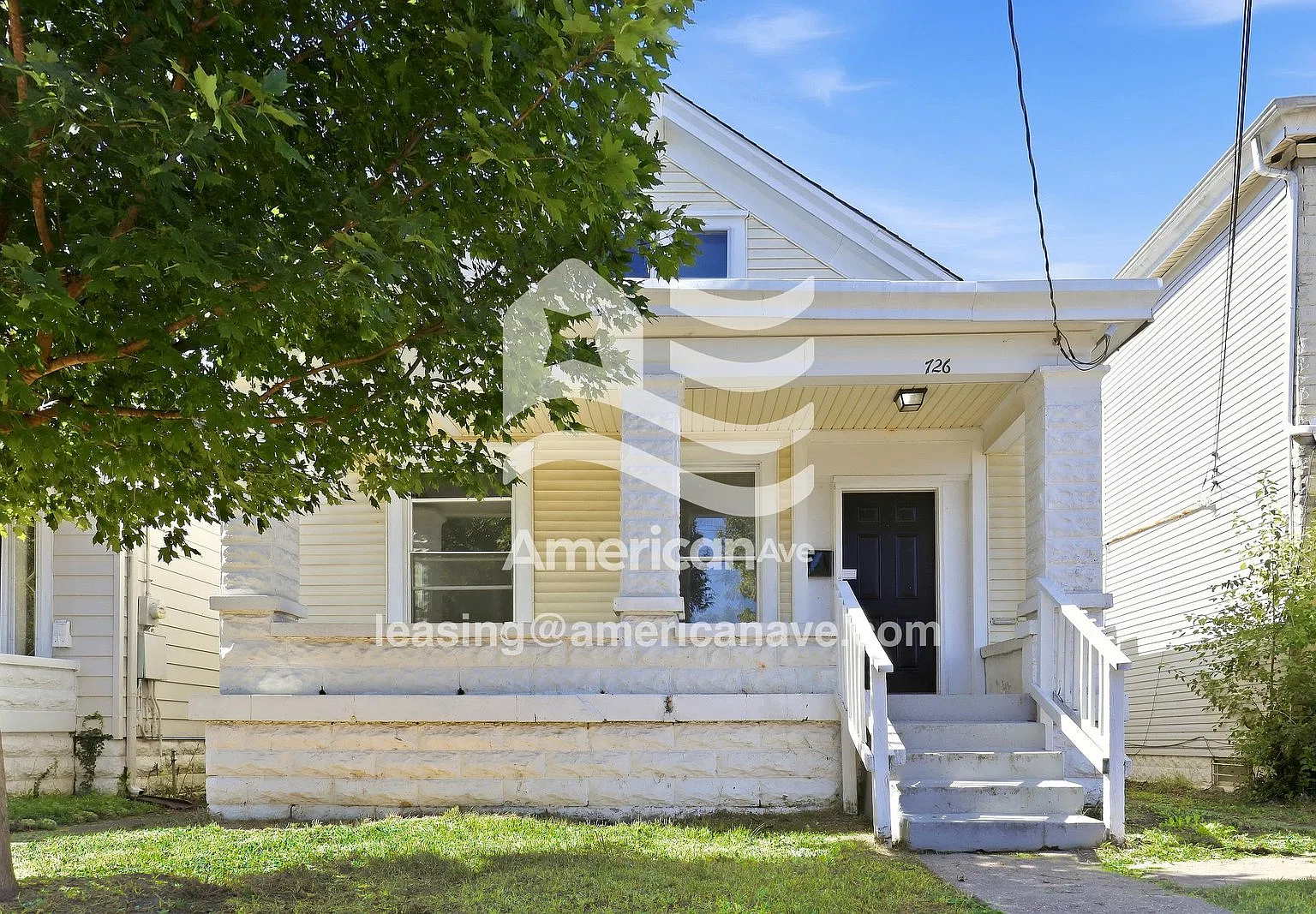 3 bed, 1.0 bath, 1330 sqft, $990 — Photo 1