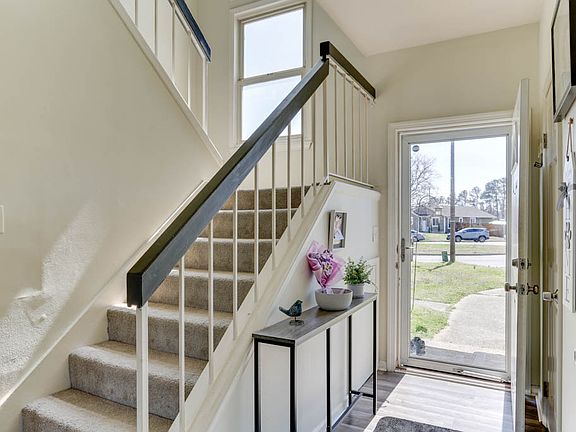 5th image of 3808 Sugar Creek Cir