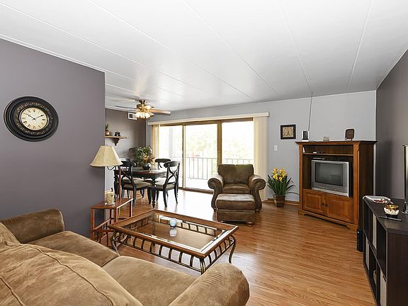 2nd image of 4716 W 106th Pl #A-2c