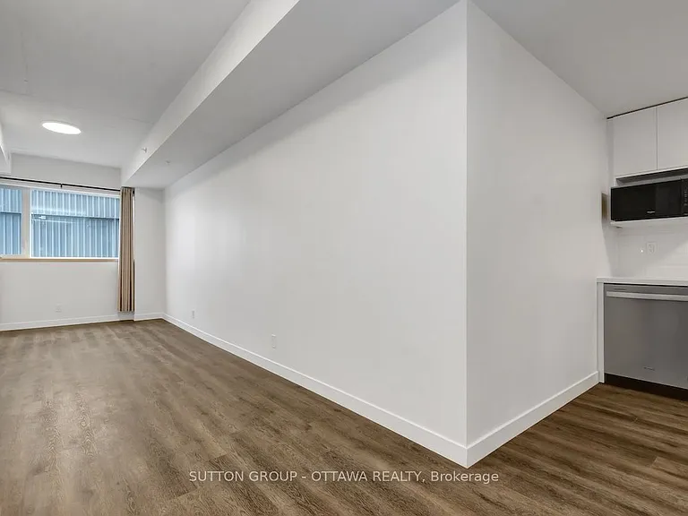 399 Winston Ave #401 — Photo 16