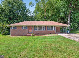 1305 Greenview Dr, Griffin, GA 30224