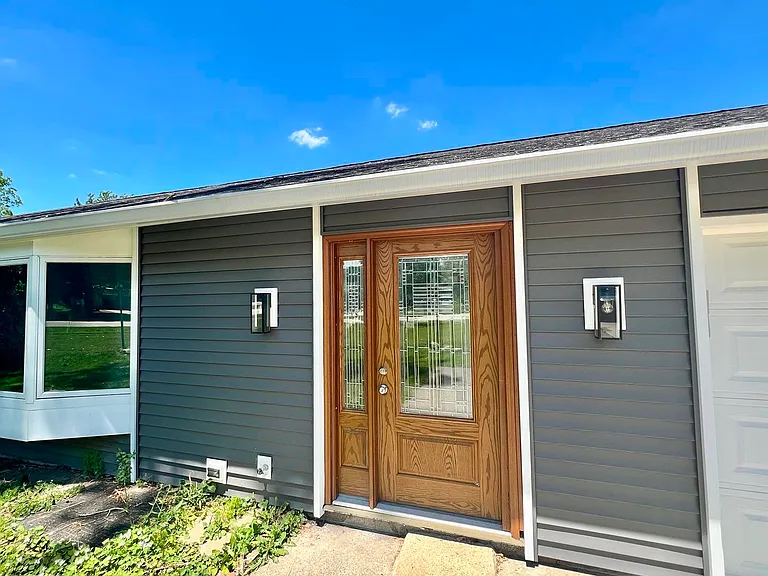 20368 Westwood Dr — Photo 2