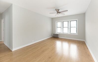 3rd image of 4840 N Wolcott Ave #G