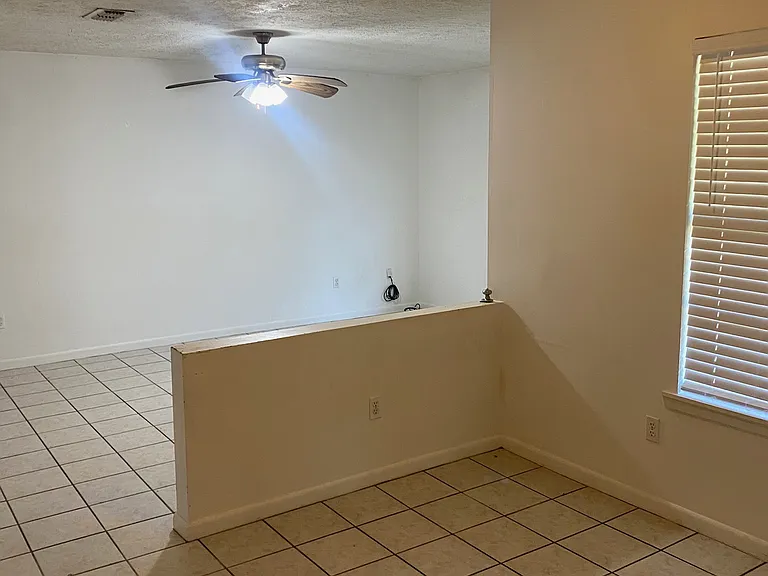 604 W Garrard Rd #B — Photo 3