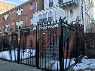 670 E 222nd St, Bronx, NY 10467