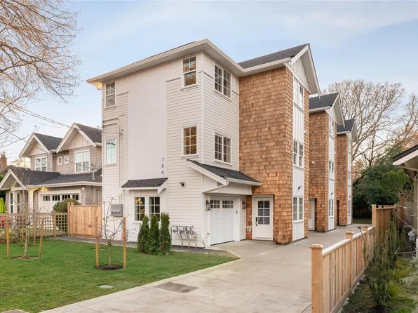 786 Saint Patrick St #B, Oak Bay, BC V8S 4X5