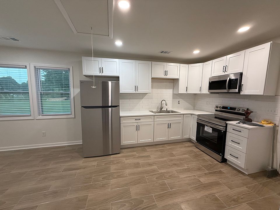 Kitchen with all new appliances.